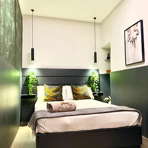 https://falco-luxury-home.hotels-amalfi.com